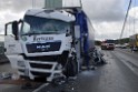 Schwerer LKW VU PKlemm A 4 Rich Olpe auf der Rodenkirchener Bruecke P213